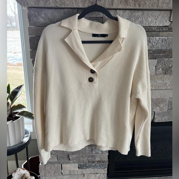 Lillusory Sweaters - Lillusory | V Neck Collared Sweater | Size Small